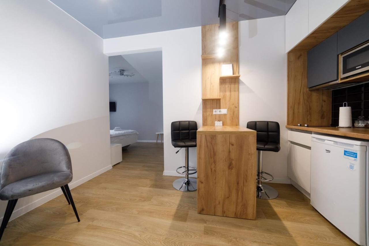 Pure Apartments Lviv Buitenkant foto