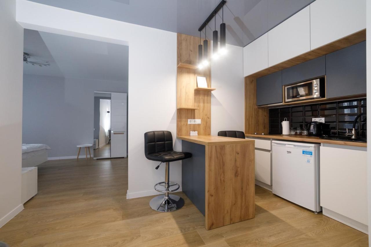 Pure Apartments Lviv Buitenkant foto